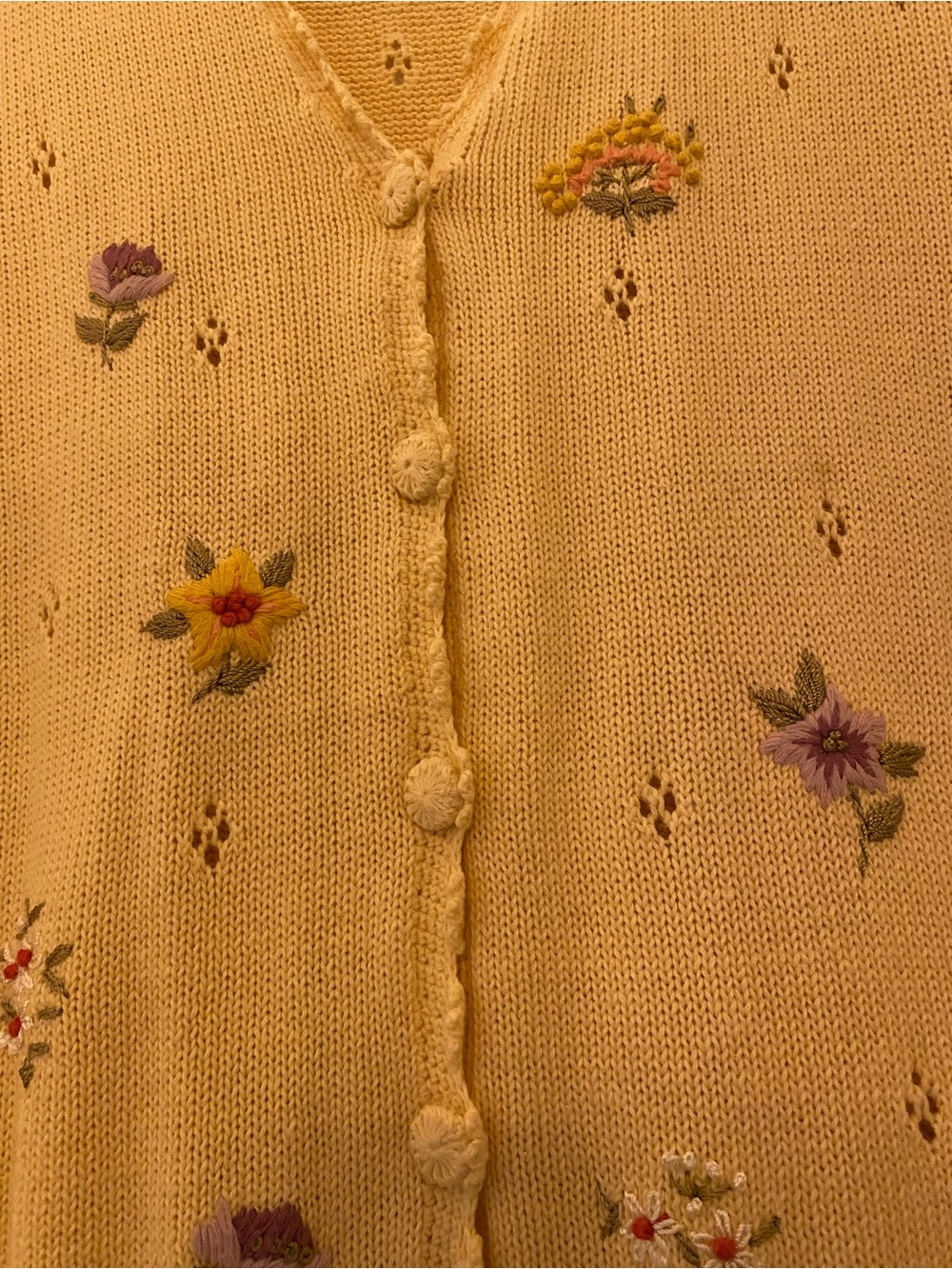 Susan Bristol NWT Large Pale Yellow Embroidered Floral Knit Vest Cottage 90’s - Picture 5 of 9